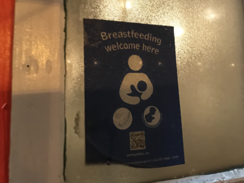 breastfeeding sign