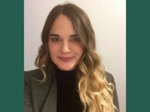 Sarah Bloom headshot